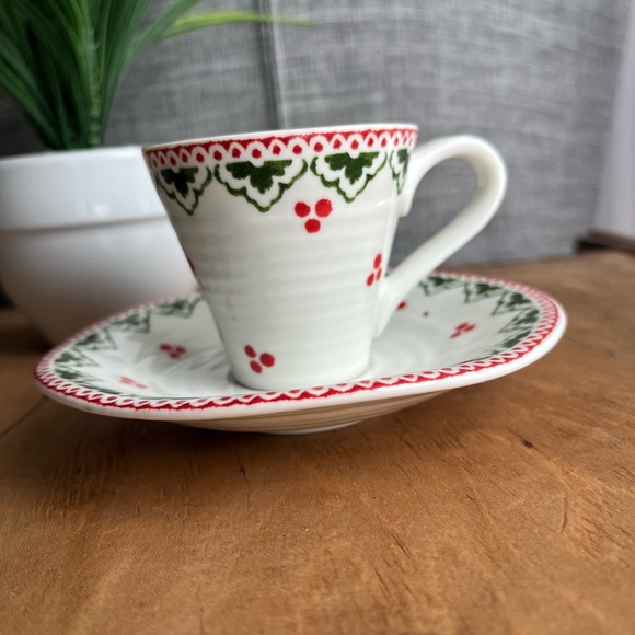 Sophie Conran Portmeirion Christmas Espresso Cup and Saucer Sugar Plum Fairy - Picture 2 of 5